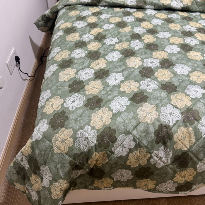 91家纺网 家纺一手货源 找家纺 被多多被业 2026新款磨毛印花夏被夏凉被空调被 六叶草-绿