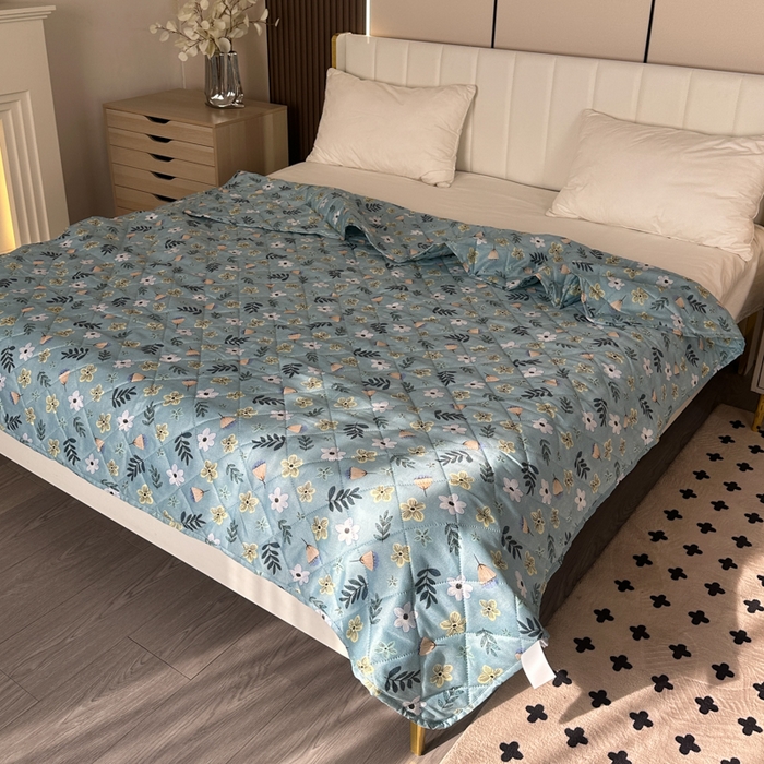 91家纺网 家纺一手货源 找家纺 被多多被业 2026新款磨毛印花夏被夏凉被空调被 青草绿