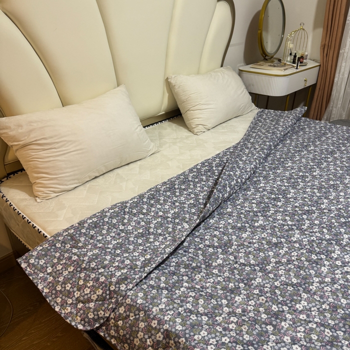 91家纺网 家纺一手货源 找家纺 被多多被业 2026新款磨毛印花夏被夏凉被空调被 小碎花-灰