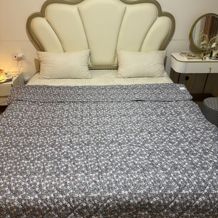 91家纺网 家纺一手货源 找家纺 被多多被业 2026新款磨毛印花夏被夏凉被空调被 小碎花-灰