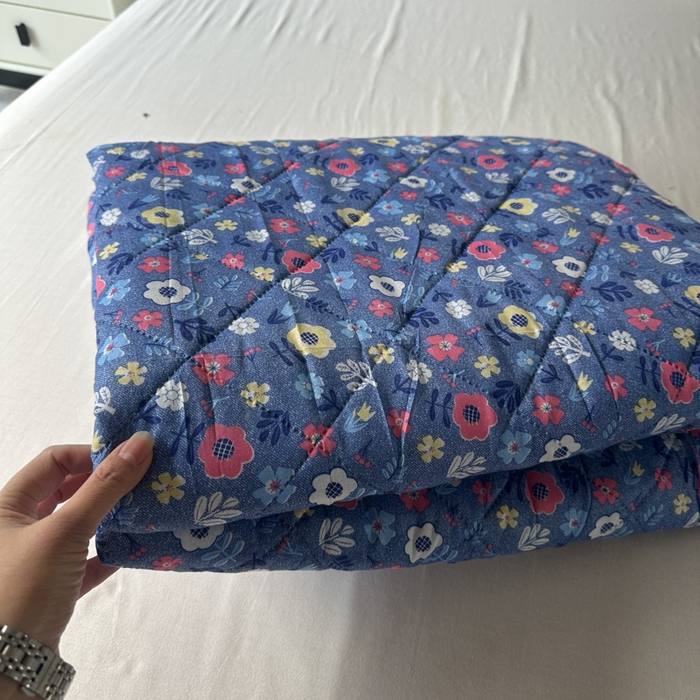 91家纺网 家纺一手货源 找家纺 被多多被业 2026新款磨毛印花夏被夏凉被空调被 小碎花-蓝