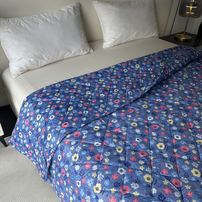 91家纺网 家纺一手货源 找家纺 被多多被业 2026新款磨毛印花夏被夏凉被空调被 小碎花-蓝