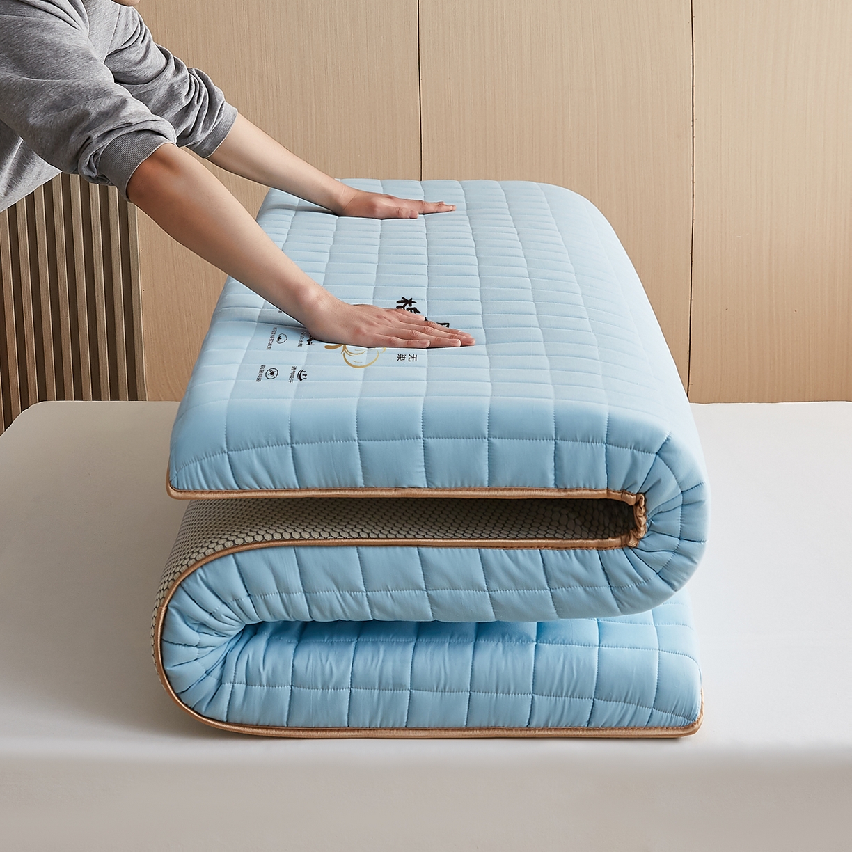 91家纺网 家纺一手货源 找家纺 月茶家纺 2026新款A类原棉新疆棉花床垫 原棉-晴空蓝