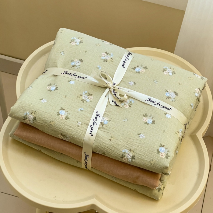 91家纺网 家纺一手货源 找家纺 优选 2026新款加厚云感棉双层纱四件套小碎花被套床单床笠款学生三件套新款直播爆款 落日暮年-绿