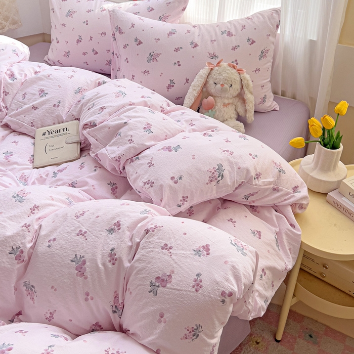 91家纺网 家纺一手货源 找家纺 优选 2026新款加厚云感棉双层纱四件套小碎花被套床单床笠款学生三件套新款直播爆款 葡萄七分甜