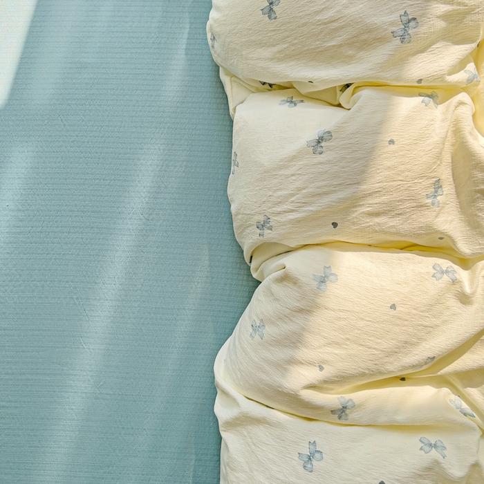 91家纺网 家纺一手货源 找家纺 优选 2026新款加厚云感棉双层纱四件套小碎花被套床单床笠款学生三件套新款直播爆款 相思-蓝