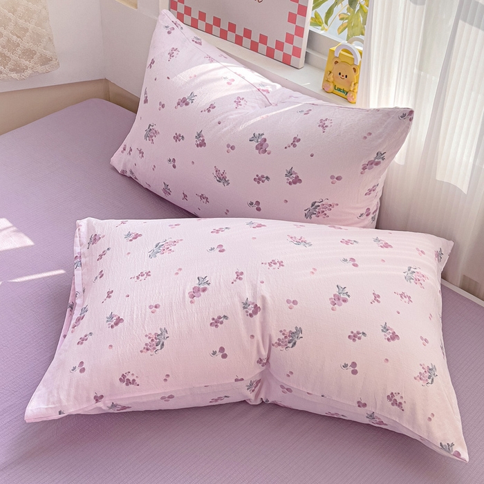 91家纺网 家纺一手货源 找家纺 优选良品 2026新款加厚云感棉双层纱四件套小碎花被套床单床笠款学生三件套新款直播爆款 葡萄七分甜