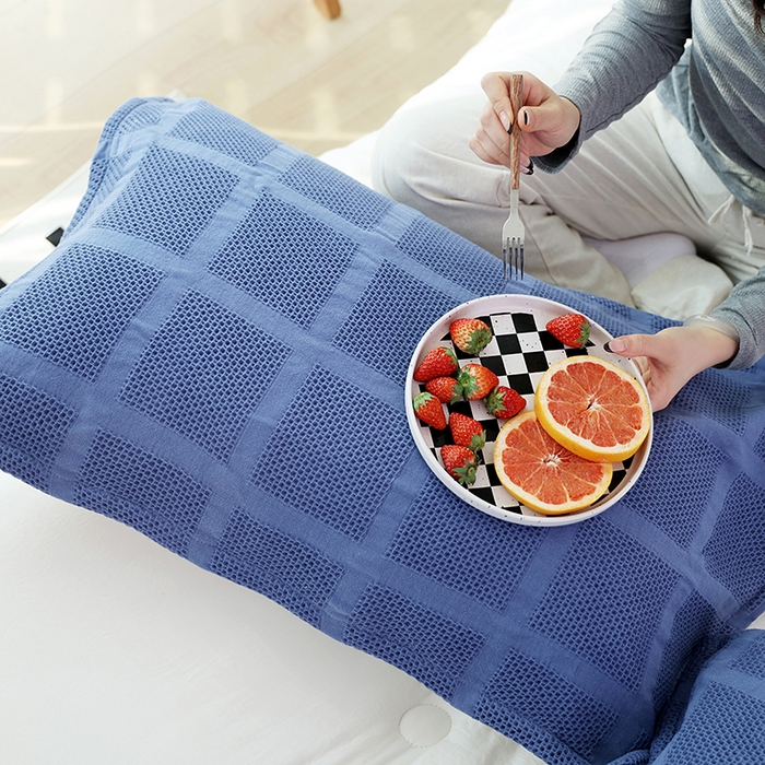 91家纺网 家纺一手货源 找家纺 朴尔家纺-毛巾被 2026新款全棉纯棉质朴方格风立体华夫格透气纱布枕巾单枕巾枕巾单件 方格华夫格-深蓝枕巾