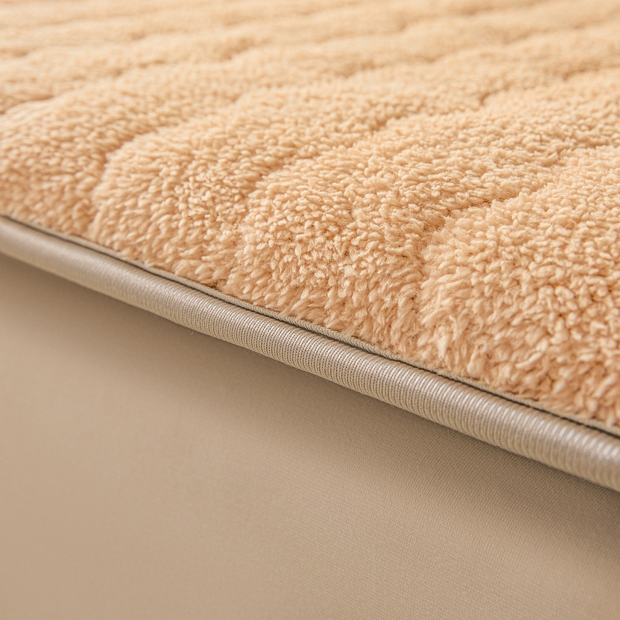 91家纺网 家纺一手货源 找家纺 月茶家纺 2026新款单边羊羔绒床垫垫子 咖色