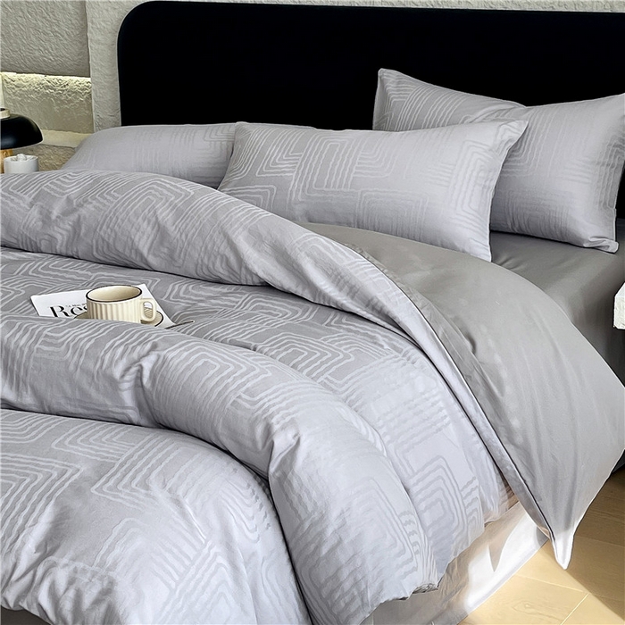 91家纺网 家纺一手货源 找家纺 琪格格纺织 2026新款60s精梳全棉纯棉厚织贡缎提花四件套 A类全棉立体浮雕床品 查理德-灰