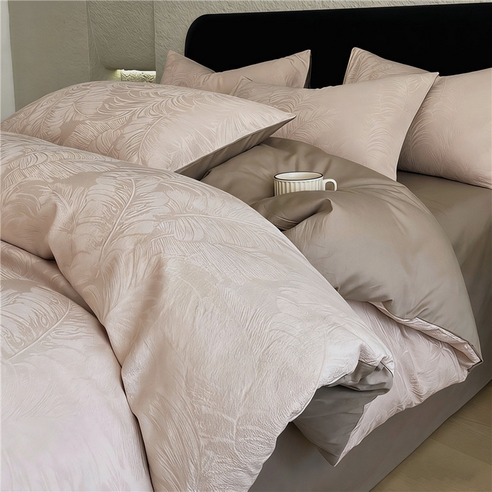 琪格格纺织 2026新款60s精梳全棉纯棉厚织贡缎提花四件套 A类全棉立体浮雕床品 素叶颂眠-咖