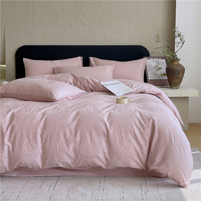 91家纺网 家纺一手货源 找家纺 琪格格纺织 2026新款60s精梳全棉纯棉厚织贡缎提花四件套 A类全棉立体浮雕床品 虞美人-嫣紫