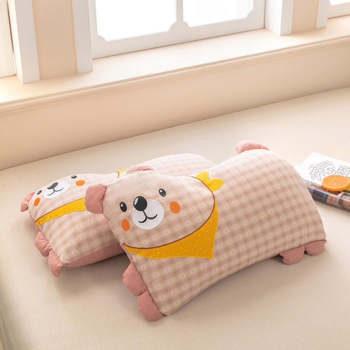 91家纺网 家纺一手货源 找家纺 梦莱家纺 2026新款围巾熊棉麻荞麦枕枕头枕芯 围巾熊-粉