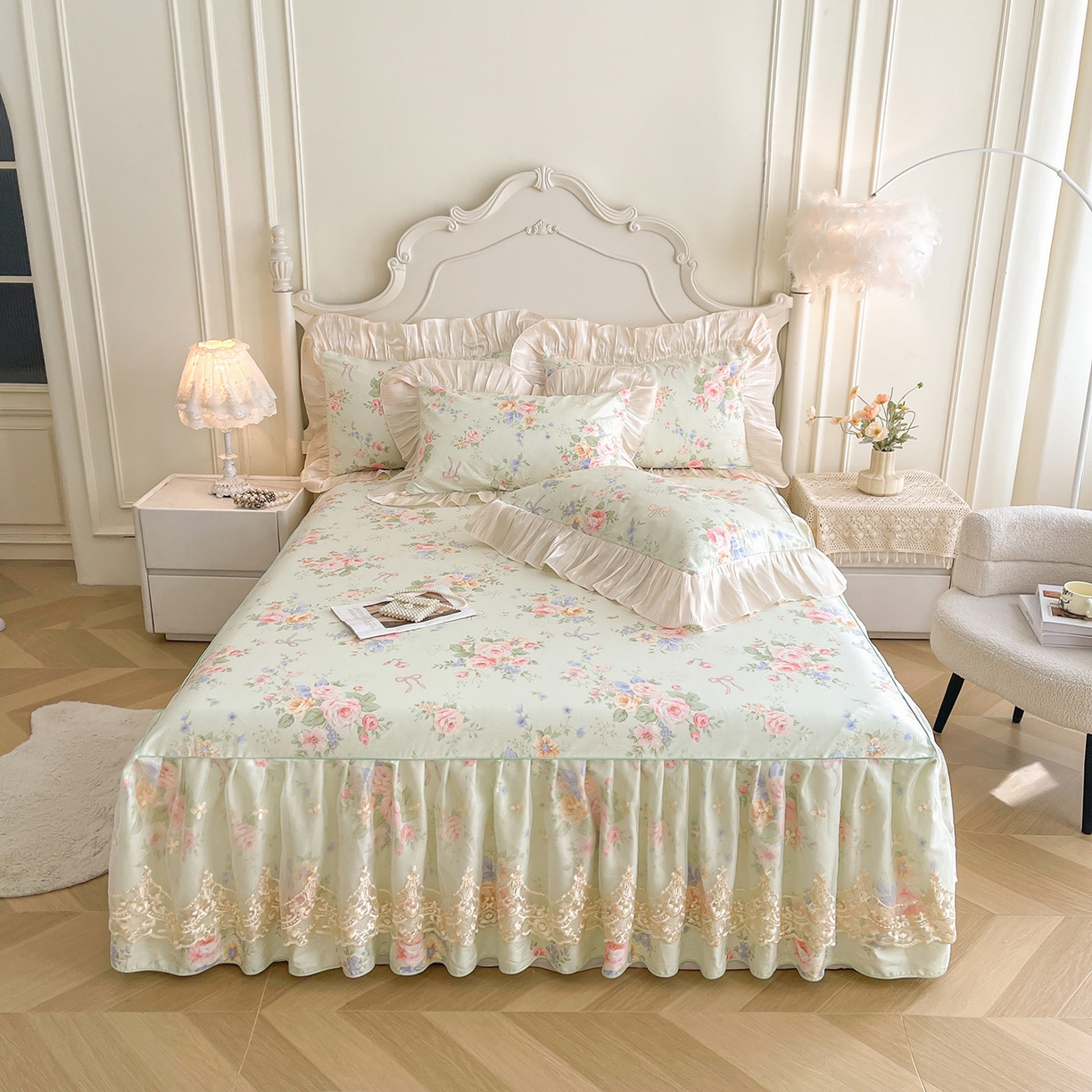 91家纺网 家纺一手货源 找家纺 宜凡家纺 2026新款全棉印花床裙款三件套 曼妙花香