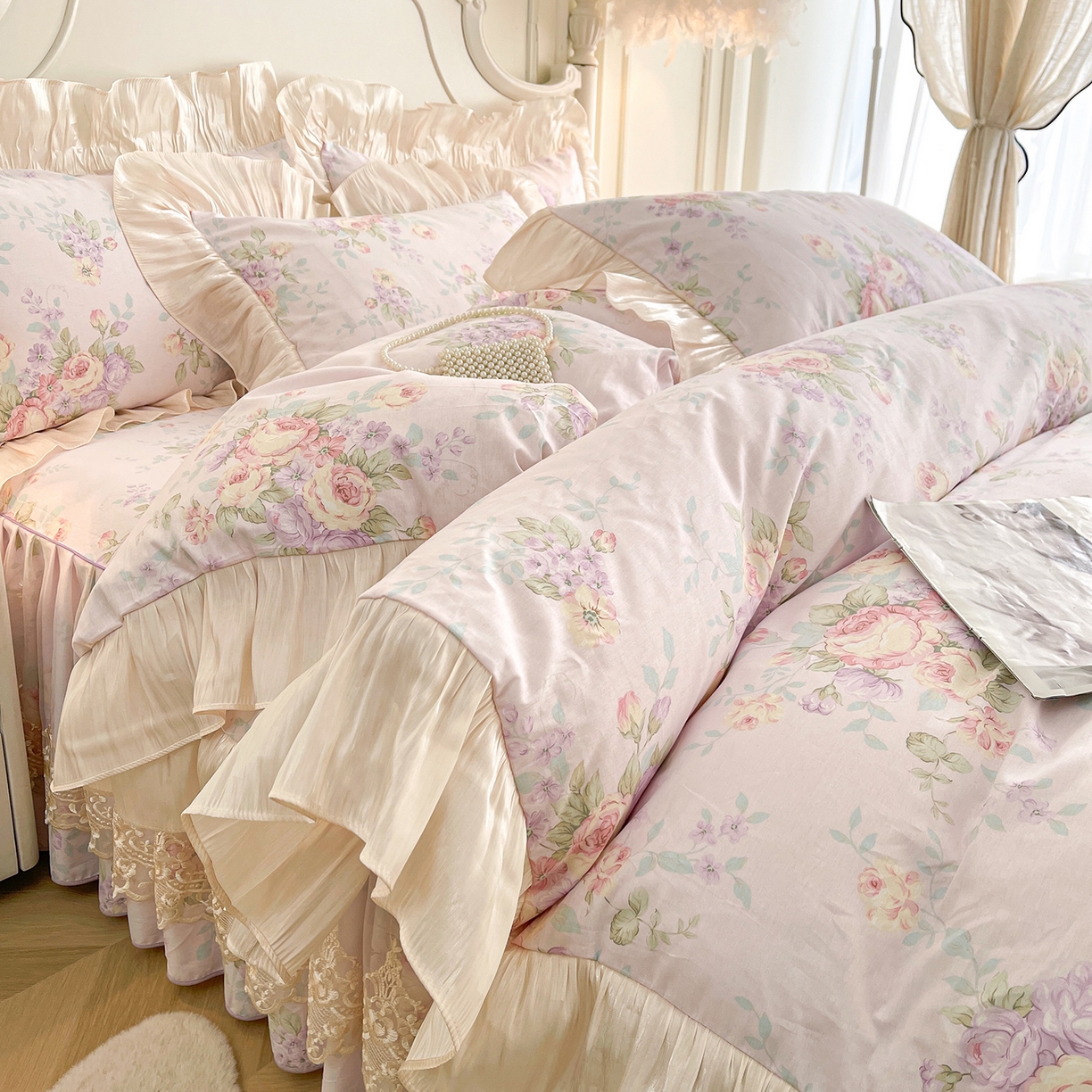 91家纺网 家纺一手货源 找家纺 宜凡家纺 2026新款全棉印花床裙款三件套 春日微光