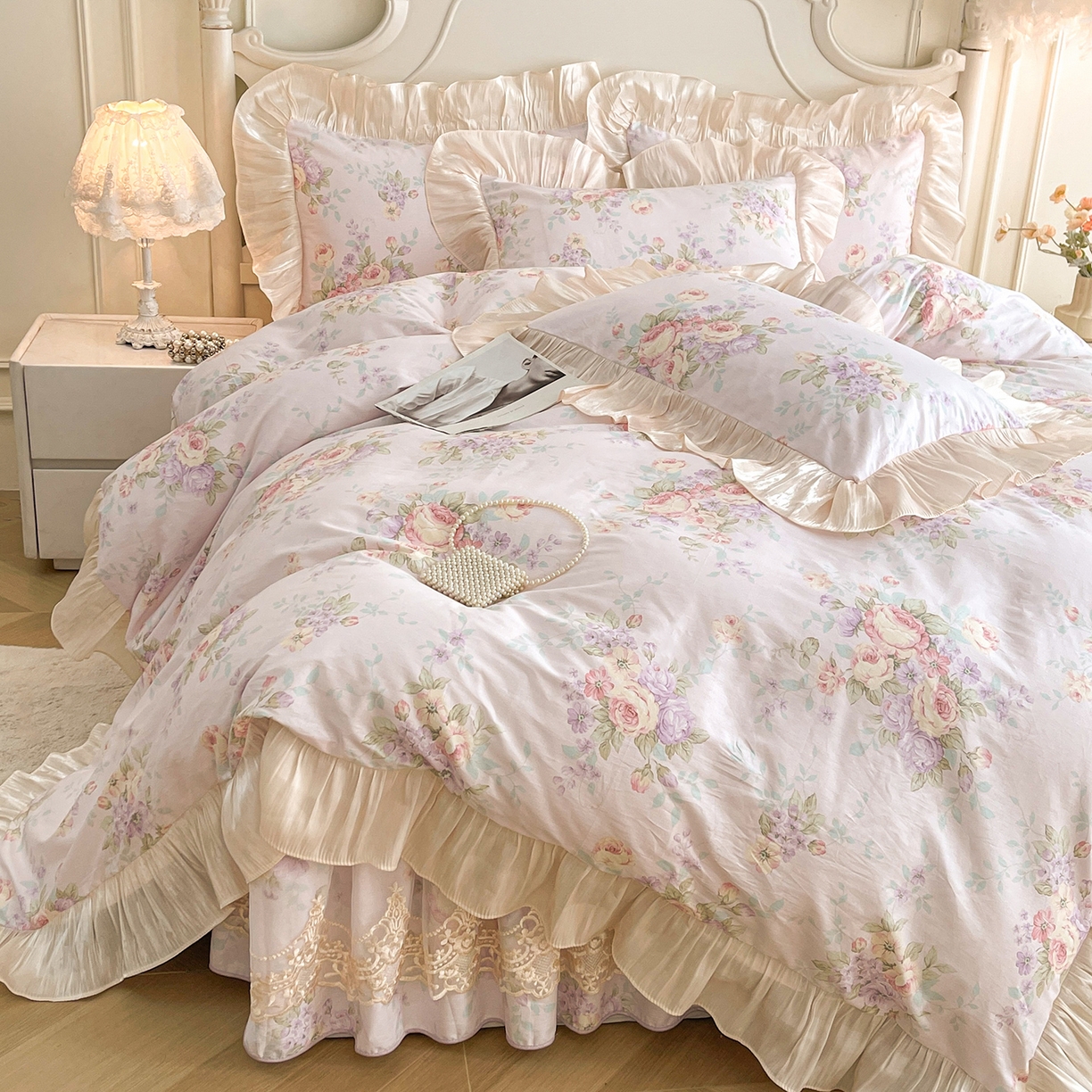 91家纺网 家纺一手货源 找家纺 宜凡家纺 2026新款全棉印花床裙款三件套 春日微光