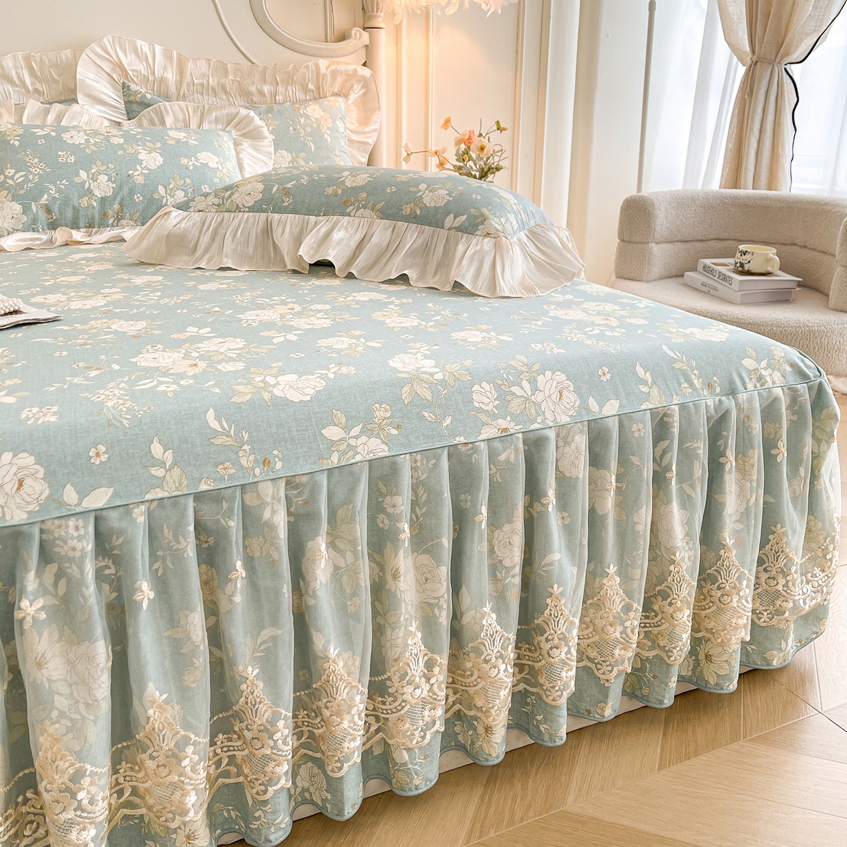 91家纺网 家纺一手货源 找家纺 宜凡家纺 2026新款全棉印花床裙款四件套 尘世浮华