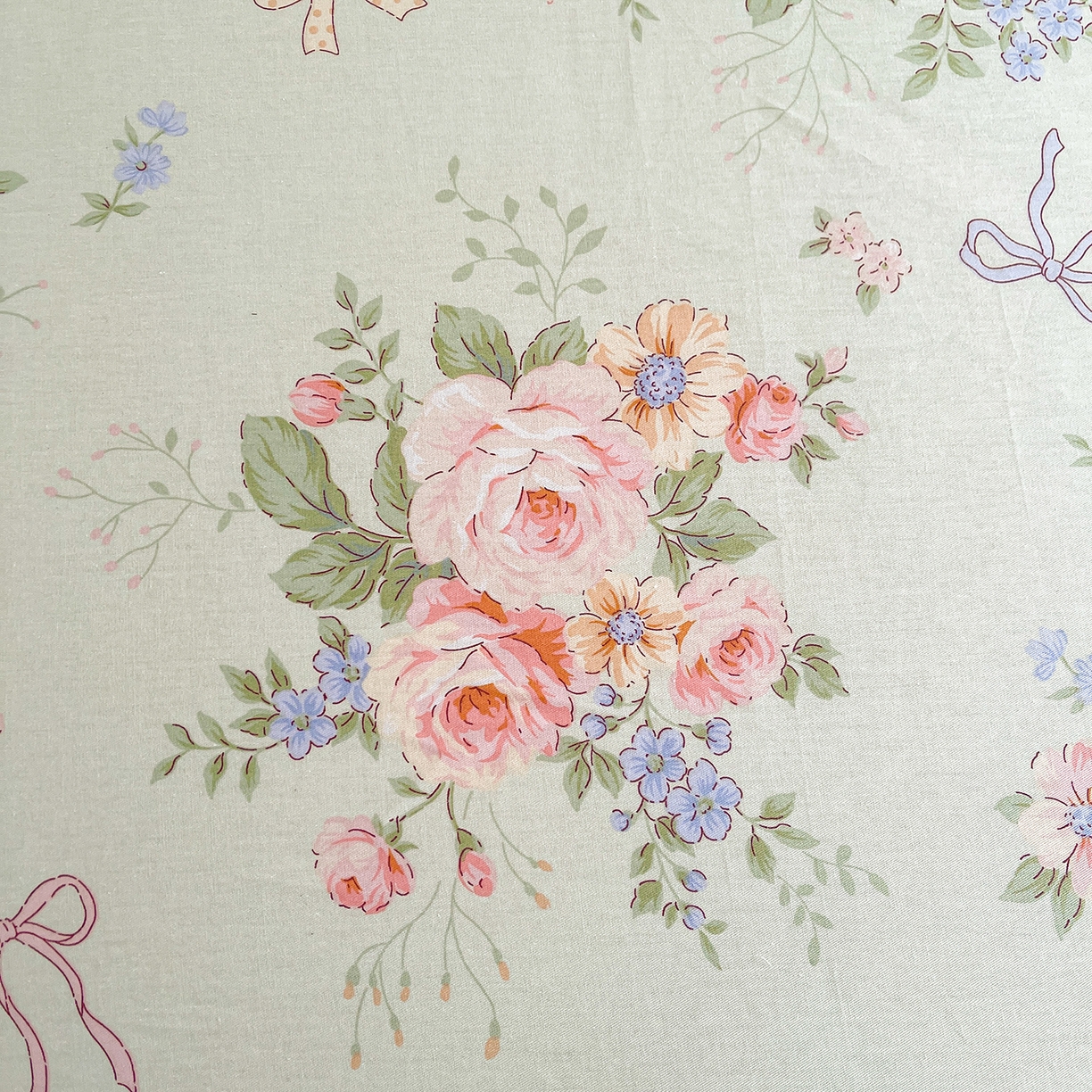 91家纺网 家纺一手货源 找家纺 宜凡家纺 2026新款全棉印花床裙款四件套 曼妙花香