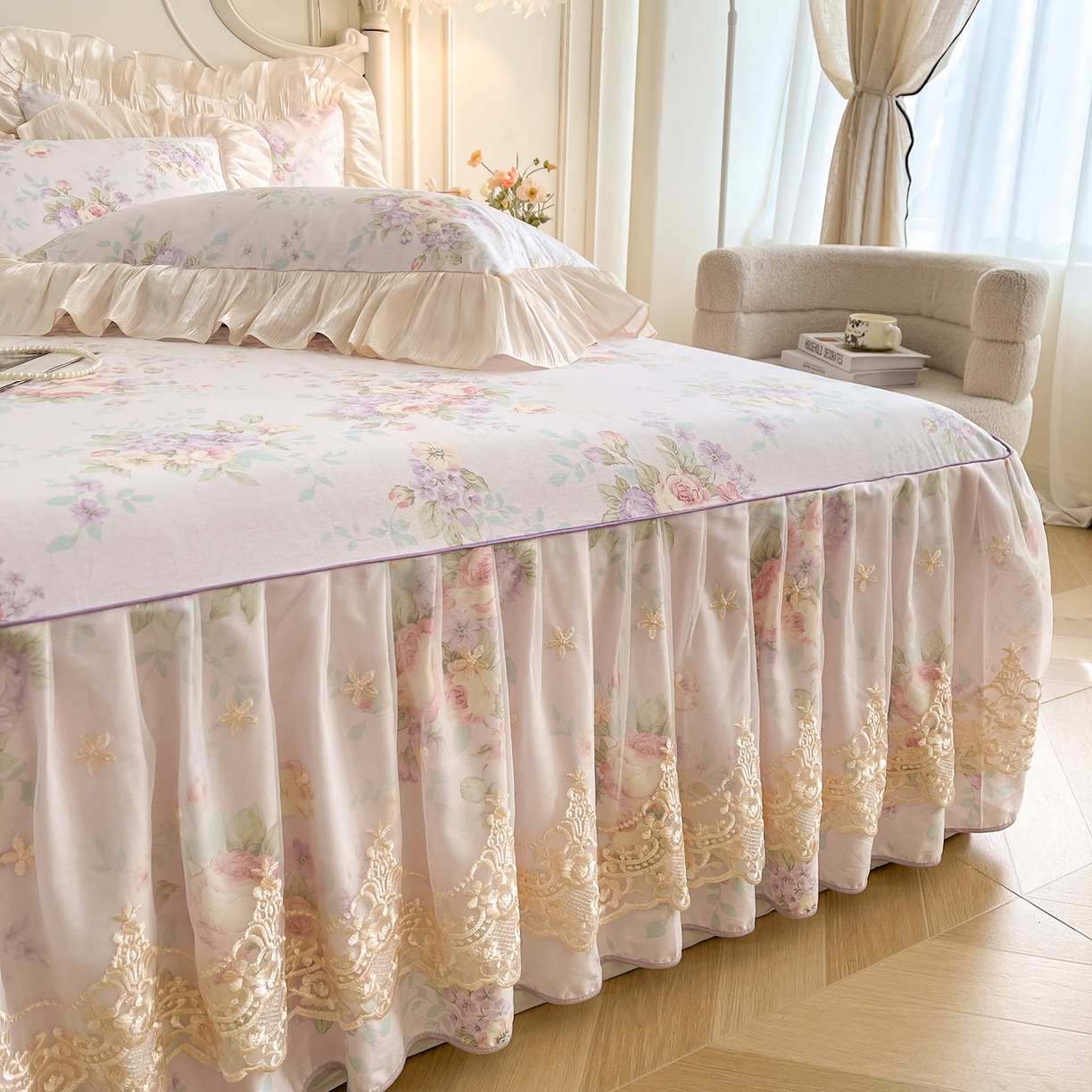 91家纺网 家纺一手货源 找家纺 宜凡家纺 2026新款全棉印花床裙款四件套 春日微光