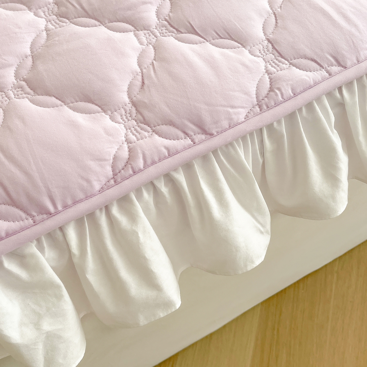 91家纺网 家纺一手货源 找家纺 佳笠家居 2026春夏新款A类全棉纯棉水洗棉新疆棉花少女风花边单床笠 床笠单件 星空紫