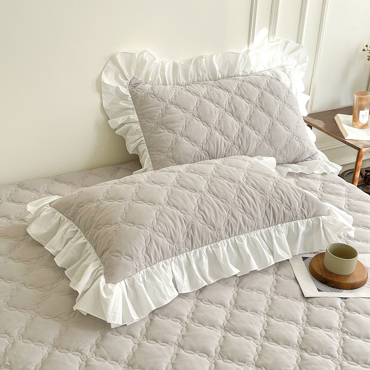 91家纺网 家纺一手货源 找家纺 佳笠家居 2026春夏新款A类全棉纯棉水洗棉新疆棉花少女风花边单床笠 床笠单件 枫舞灰