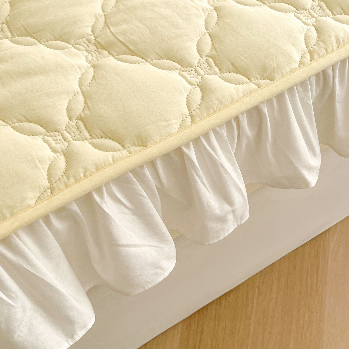 91家纺网 家纺一手货源 找家纺 佳笠家居 2026春夏新款A类全棉纯棉水洗棉新疆棉花少女风花边单床笠 床笠单件 象牙黄