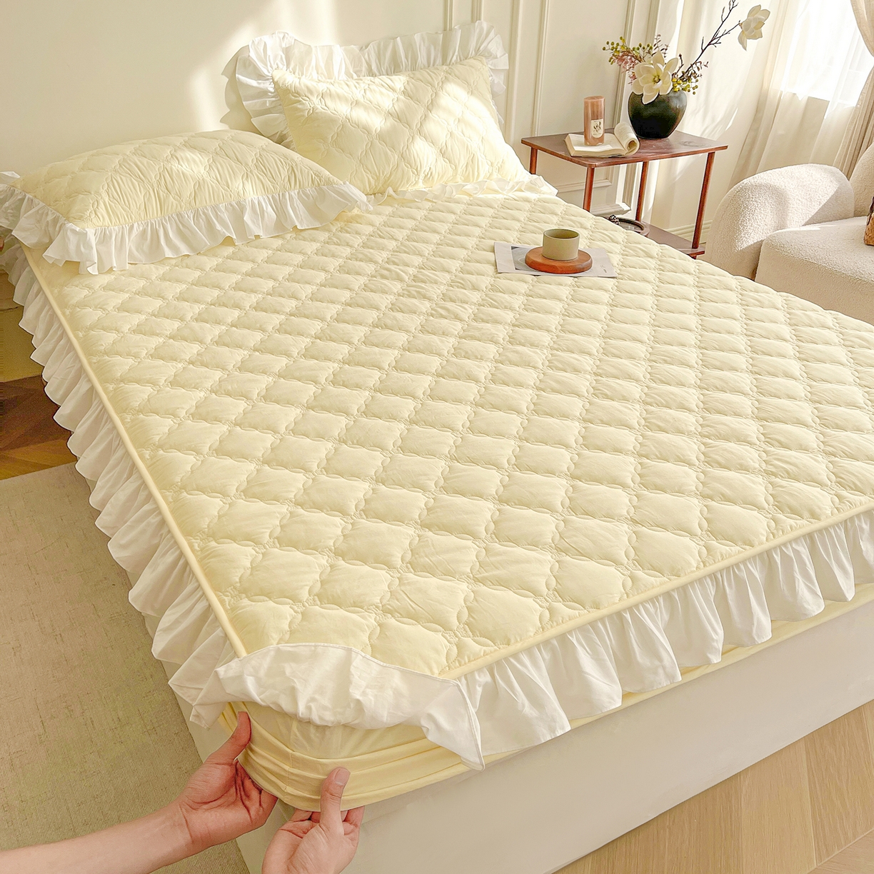 91家纺网 家纺一手货源 找家纺 佳笠家居 2026春夏新款A类全棉纯棉水洗棉新疆棉花少女风花边单床笠 床笠单件 象牙黄