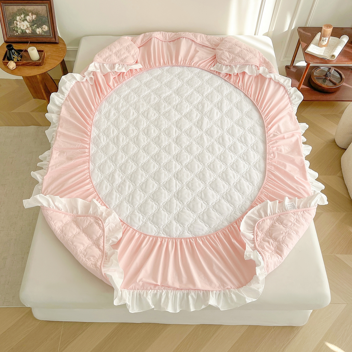 91家纺网 家纺一手货源 找家纺 佳笠家居 2026春夏新款A类全棉纯棉水洗棉新疆棉花少女风花边单床笠 床笠单件 芝夏粉