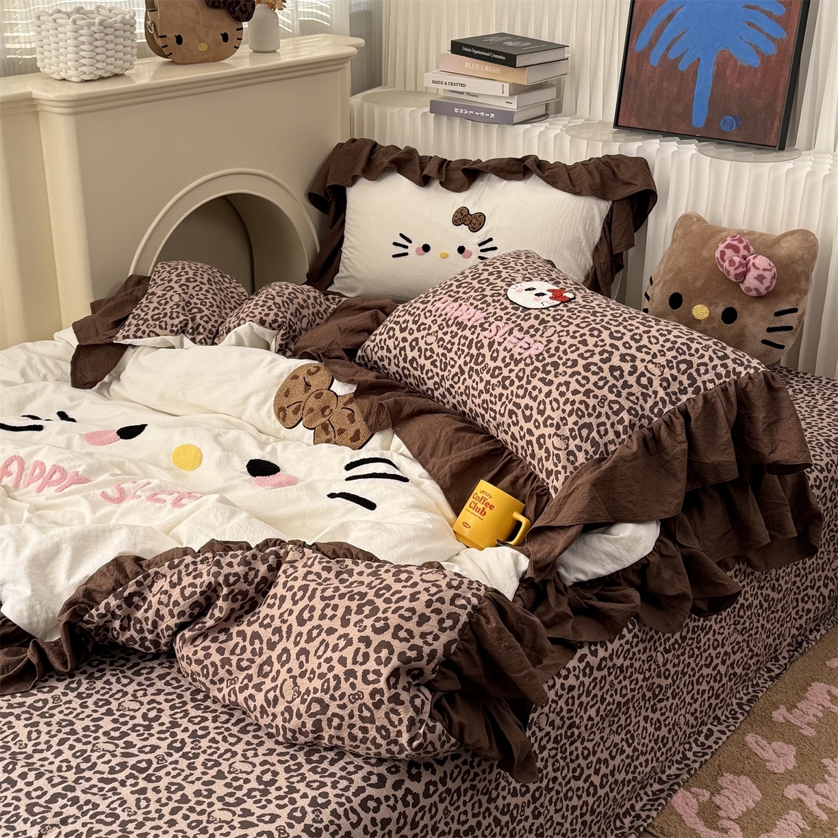 91家纺网 家纺一手货源 找家纺 拾一 2026新款少女心可爱黑皮KT猫猫花边款毛巾绣木棉四件套 猫猫-白