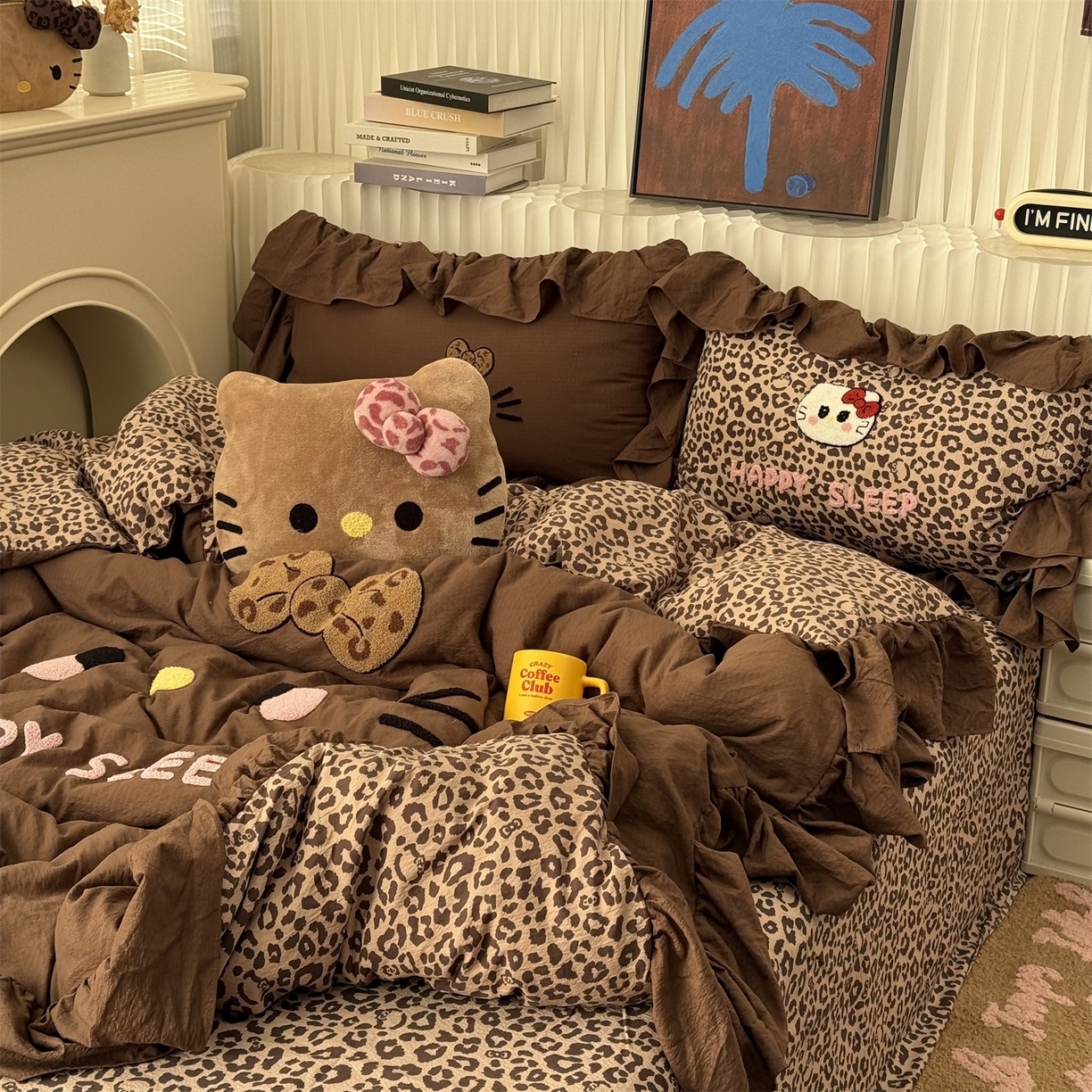 91家纺网 家纺一手货源 找家纺 拾一 2026新款少女心可爱黑皮KT猫猫花边款毛巾绣木棉四件套 猫猫-棕