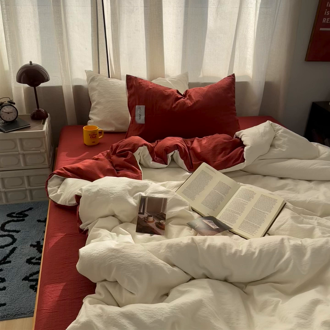 91家纺网 家纺一手货源 找家纺 拾一 2026新款甜美波点系列双拼色四件套 卡亚红-奶白