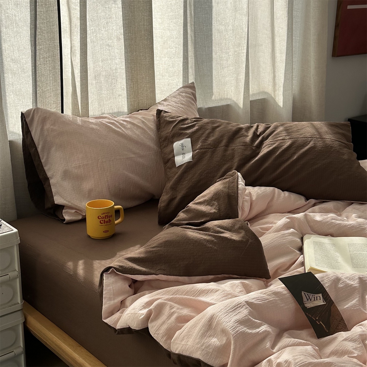 91家纺网 家纺一手货源 找家纺 拾一 2026新款甜美波点系列双拼色四件套 摩卡慕斯棕-粉