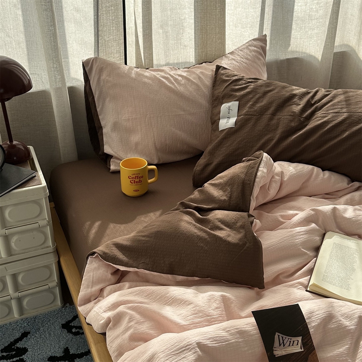 91家纺网 家纺一手货源 找家纺 拾一 2026新款甜美波点系列双拼色四件套 摩卡慕斯棕-粉