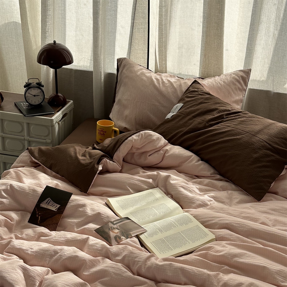 91家纺网 家纺一手货源 找家纺 拾一 2026新款甜美波点系列双拼色四件套 摩卡慕斯棕-粉