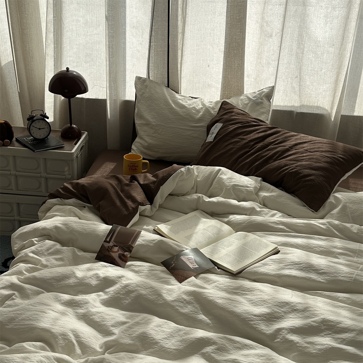 91家纺网 家纺一手货源 找家纺 拾一 2026新款甜美波点系列双拼色四件套 摩卡慕斯棕-奶白