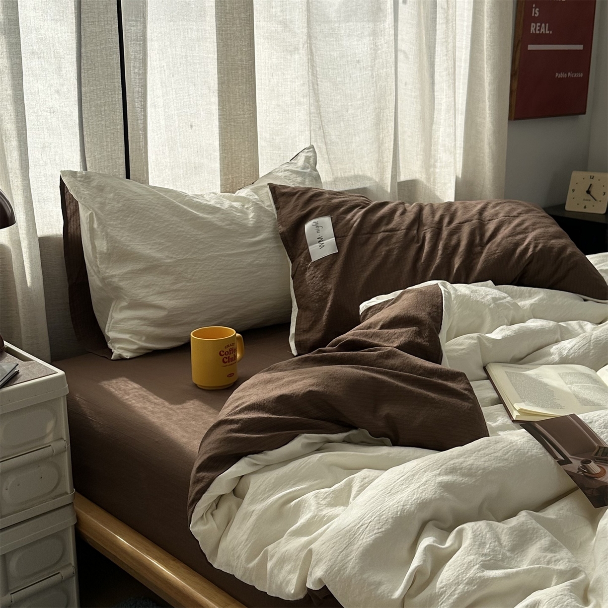 91家纺网 家纺一手货源 找家纺 拾一 2026新款甜美波点系列双拼色四件套 摩卡慕斯棕-奶白