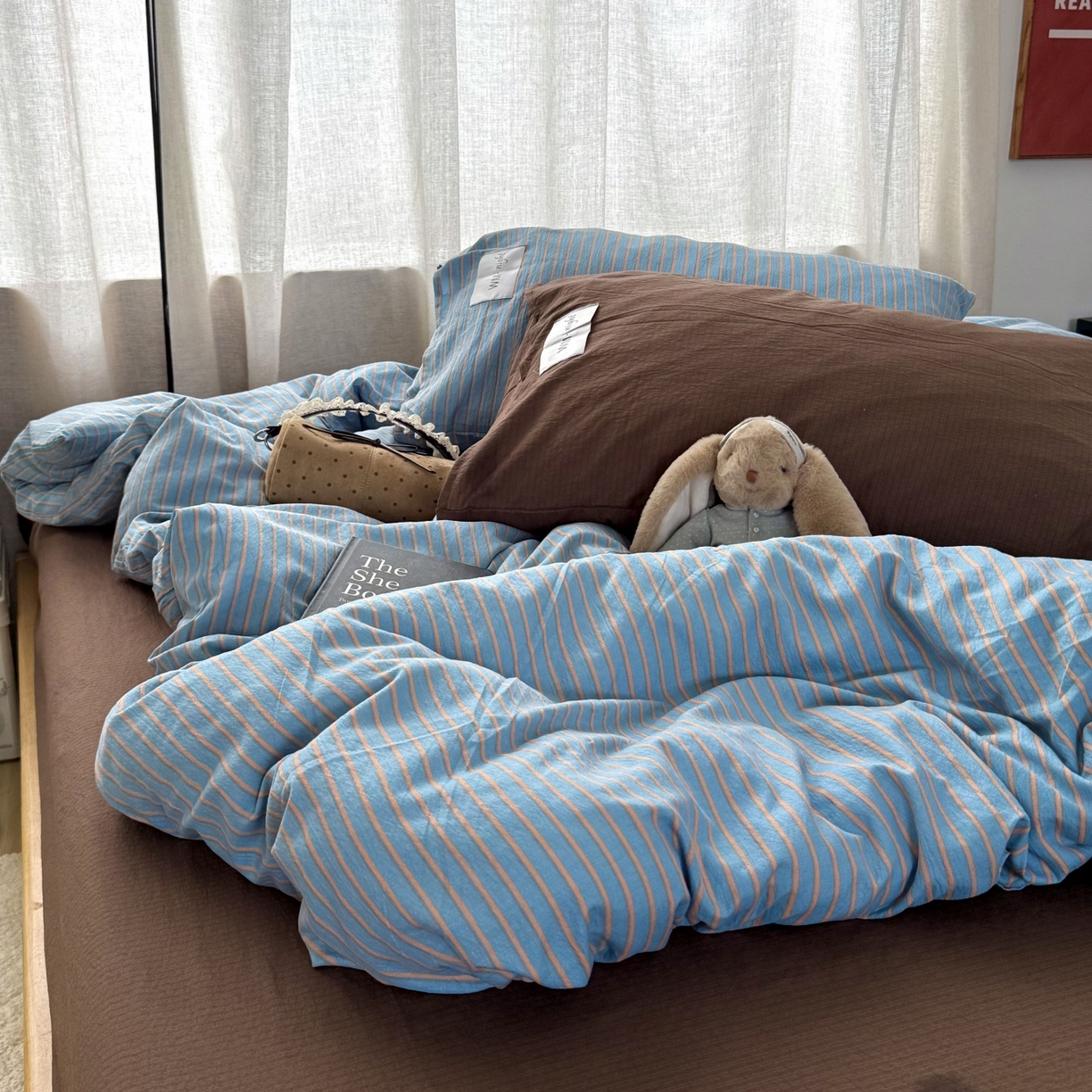 91家纺网 家纺一手货源 找家纺 拾一 2026新款软糯木棉中古多巴胺条纹系列四件套 慵懒条-蓝