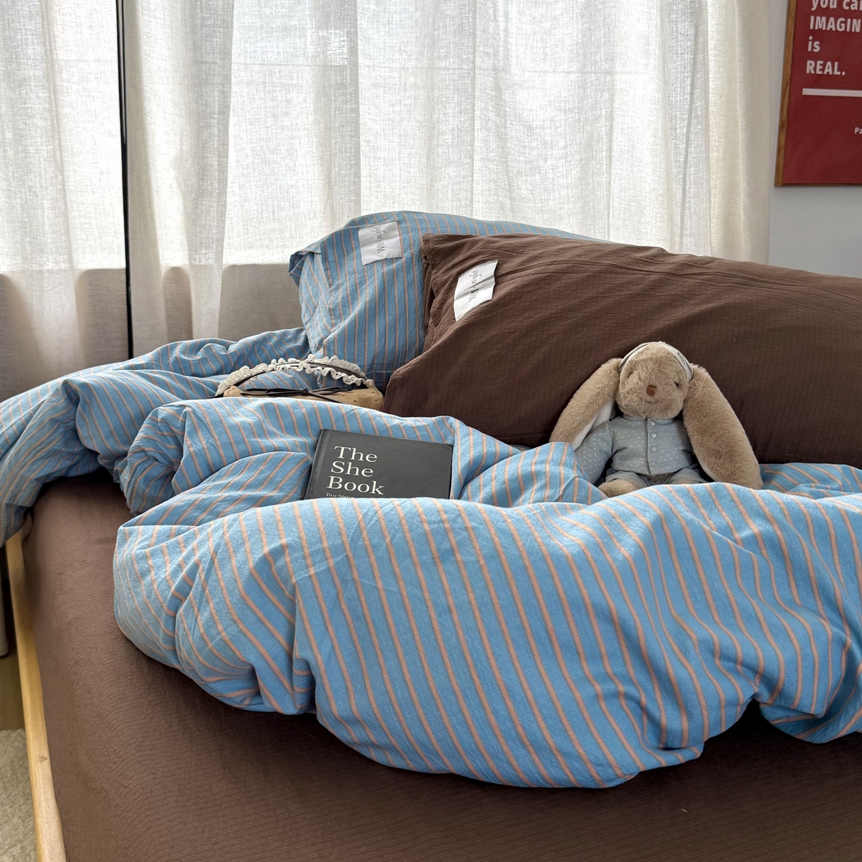 91家纺网 家纺一手货源 找家纺 拾一 2026新款软糯木棉中古多巴胺条纹系列四件套 慵懒条-蓝