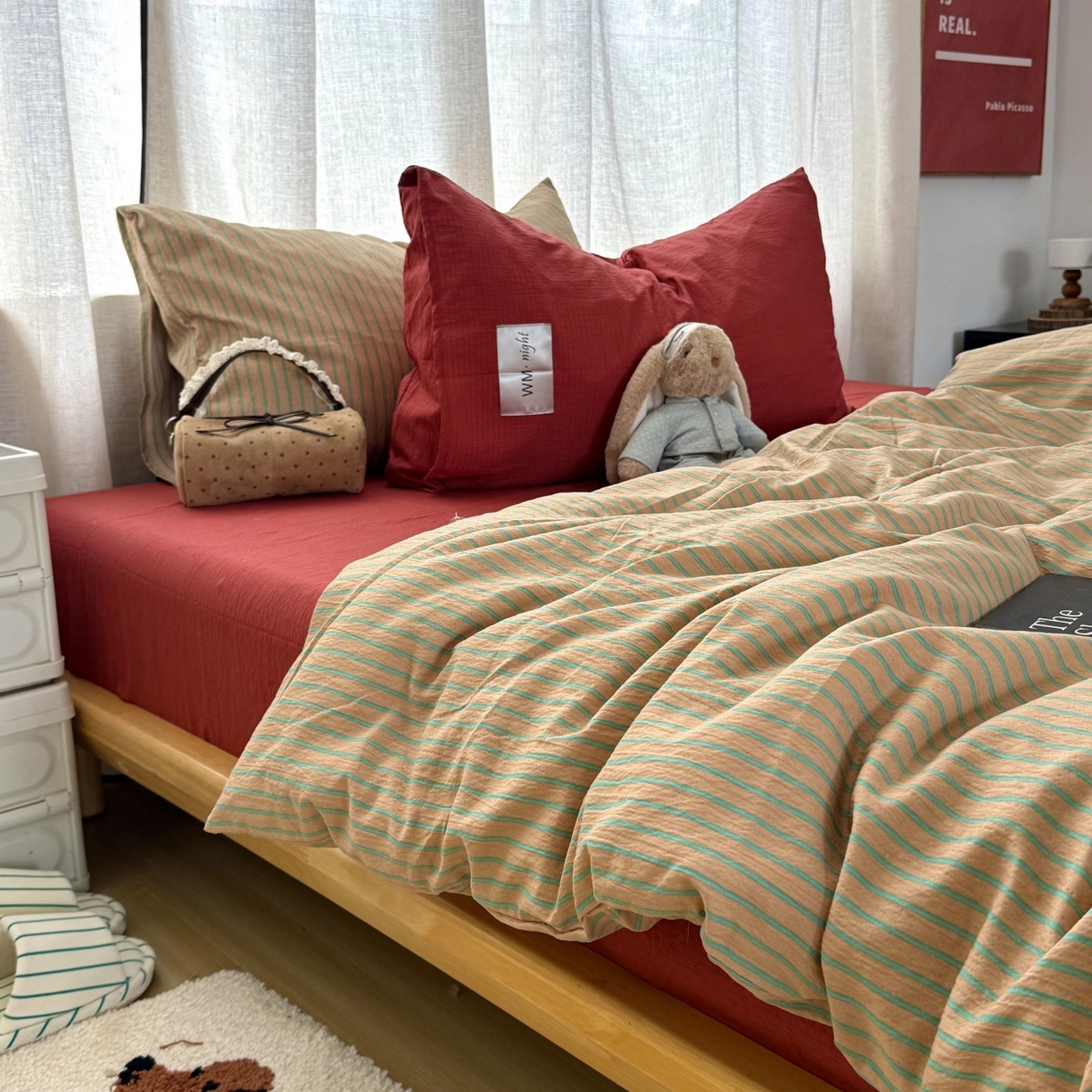 91家纺网 家纺一手货源 找家纺 拾一 2026新款软糯木棉中古多巴胺条纹系列四件套 慵懒条-浅咖