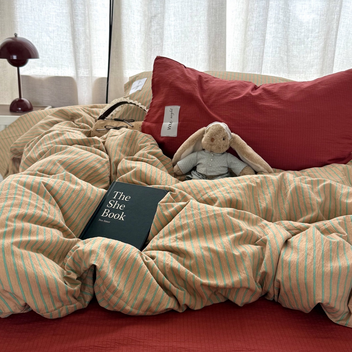 91家纺网 家纺一手货源 找家纺 拾一 2026新款软糯木棉中古多巴胺条纹系列四件套 慵懒条-浅咖