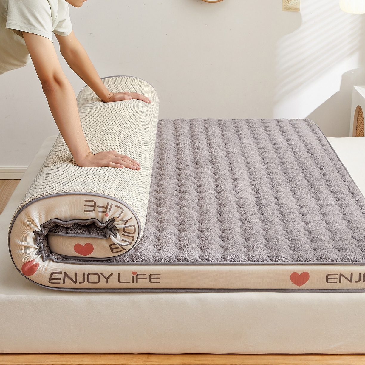 91家纺网 家纺一手货源 找家纺 （总）月茶家纺 2026新款立体爱心边羊羔绒海绵床垫垫子