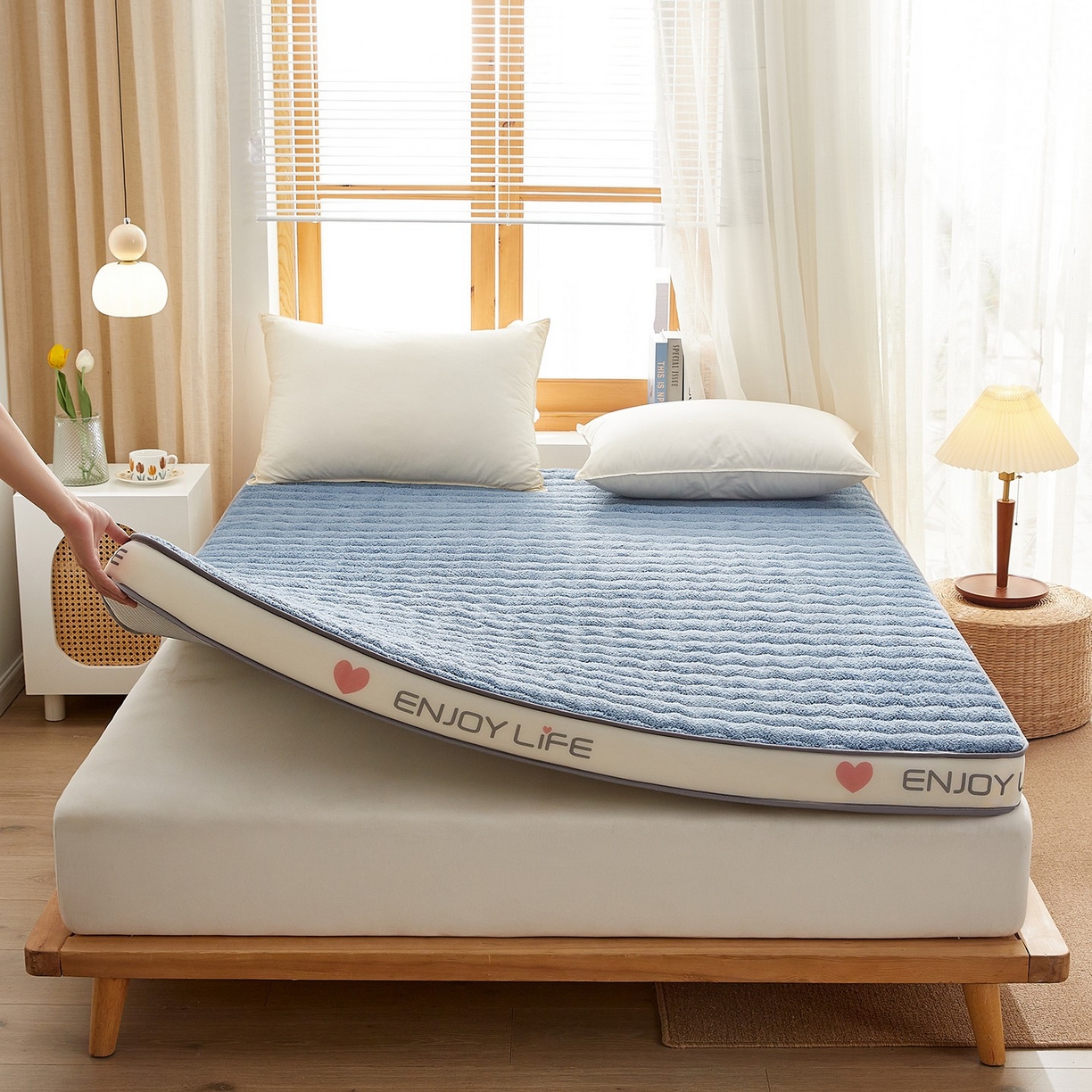 91家纺网 家纺一手货源 找家纺 月茶家纺 2026新款立体爱心边羊羔绒海绵床垫垫子 蓝色