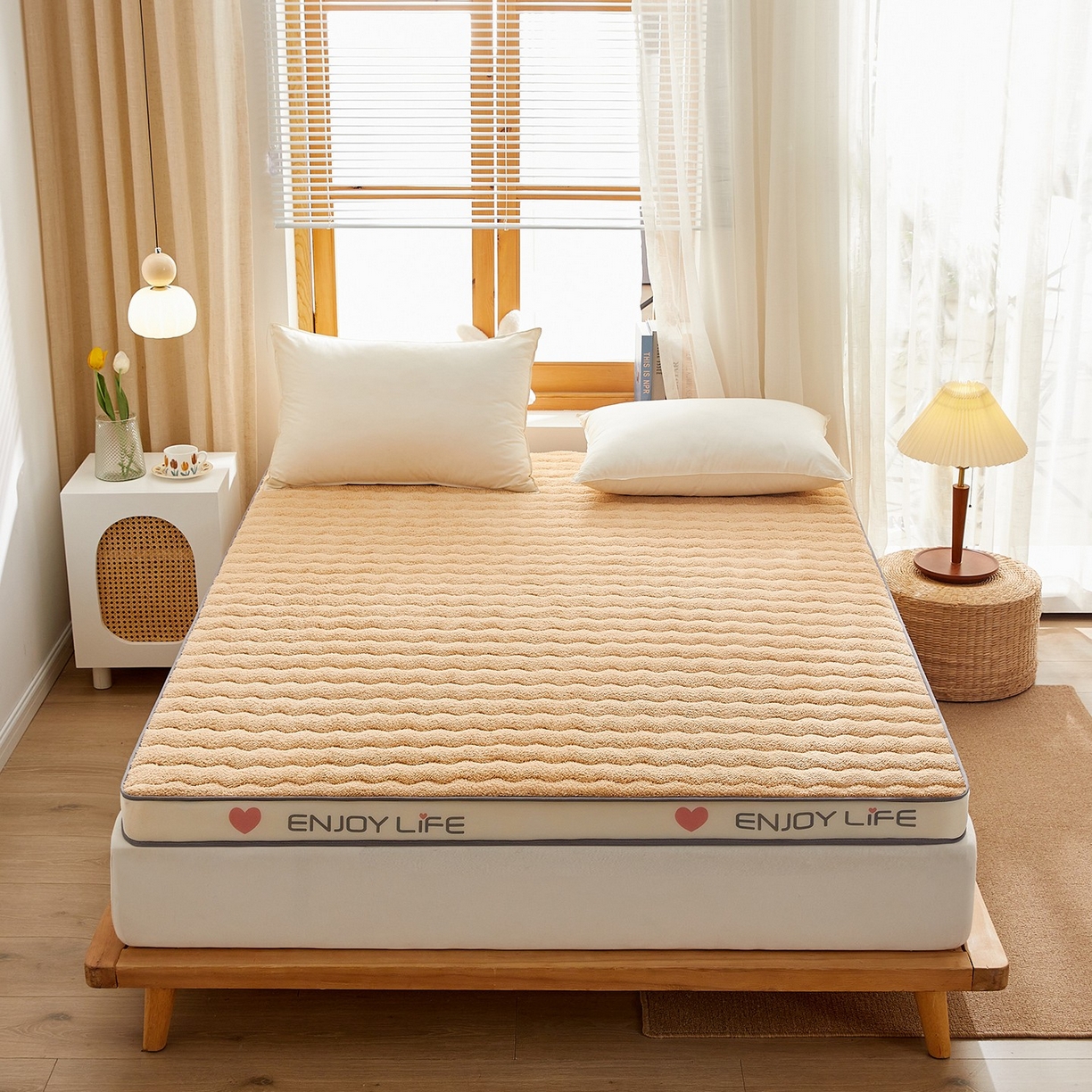 91家纺网 家纺一手货源 找家纺 月茶家纺 2026新款立体爱心边羊羔绒海绵床垫垫子 咖色