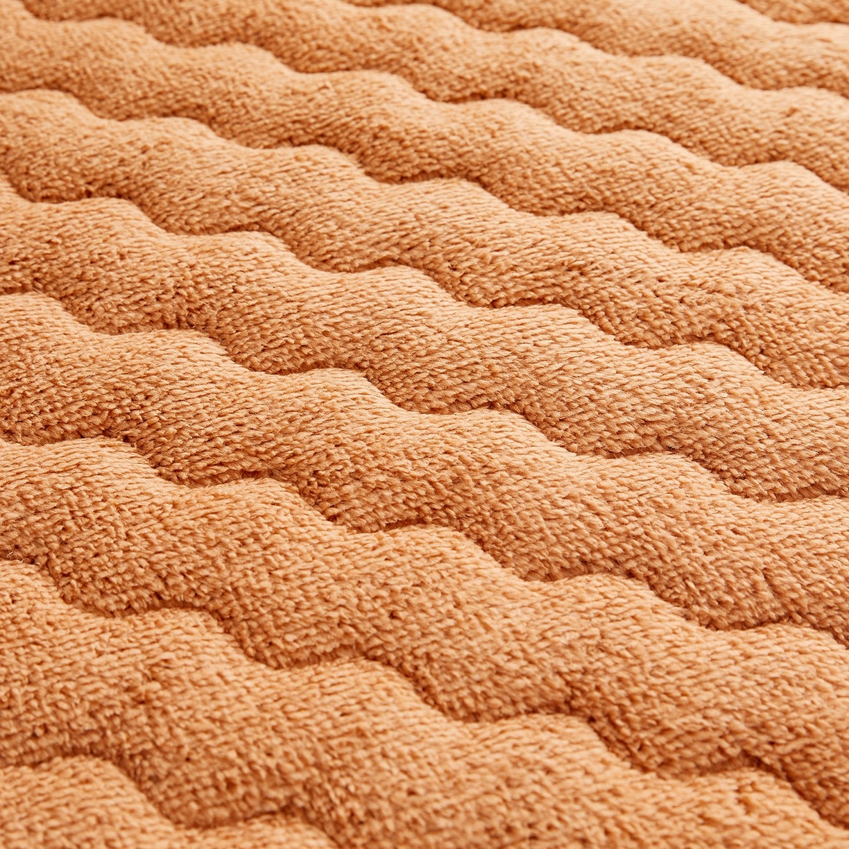 91家纺网 家纺一手货源 找家纺 月茶家纺 2026新款立体爱心边羊羔绒海绵床垫垫子 驼色