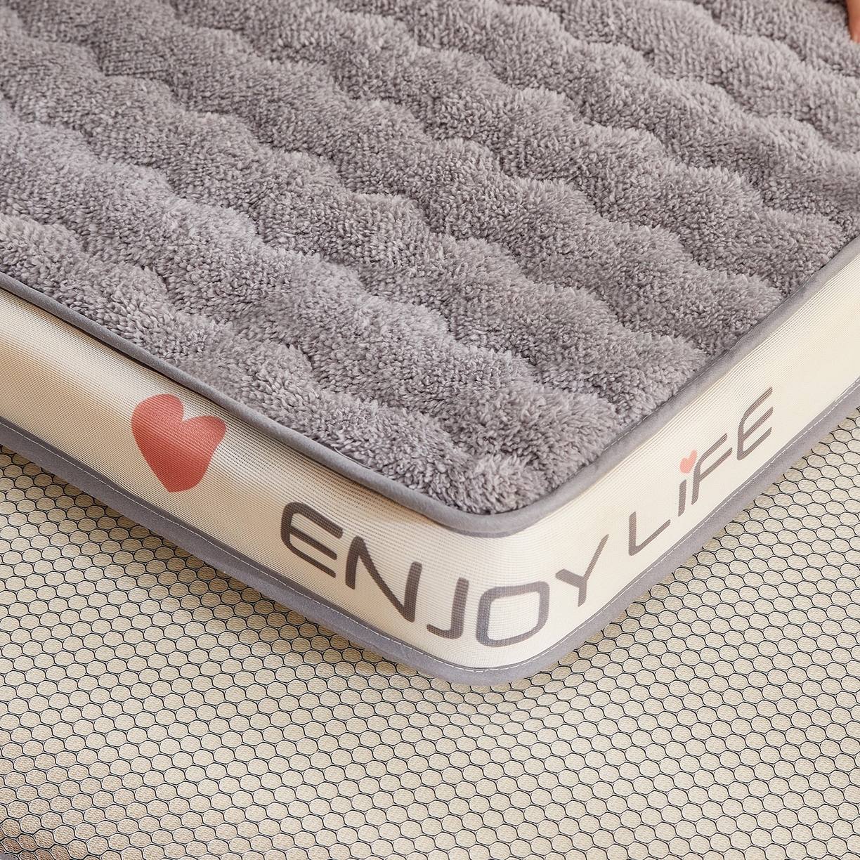 91家纺网 家纺一手货源 找家纺 月茶家纺 2026新款立体爱心边羊羔绒海绵床垫垫子 灰色