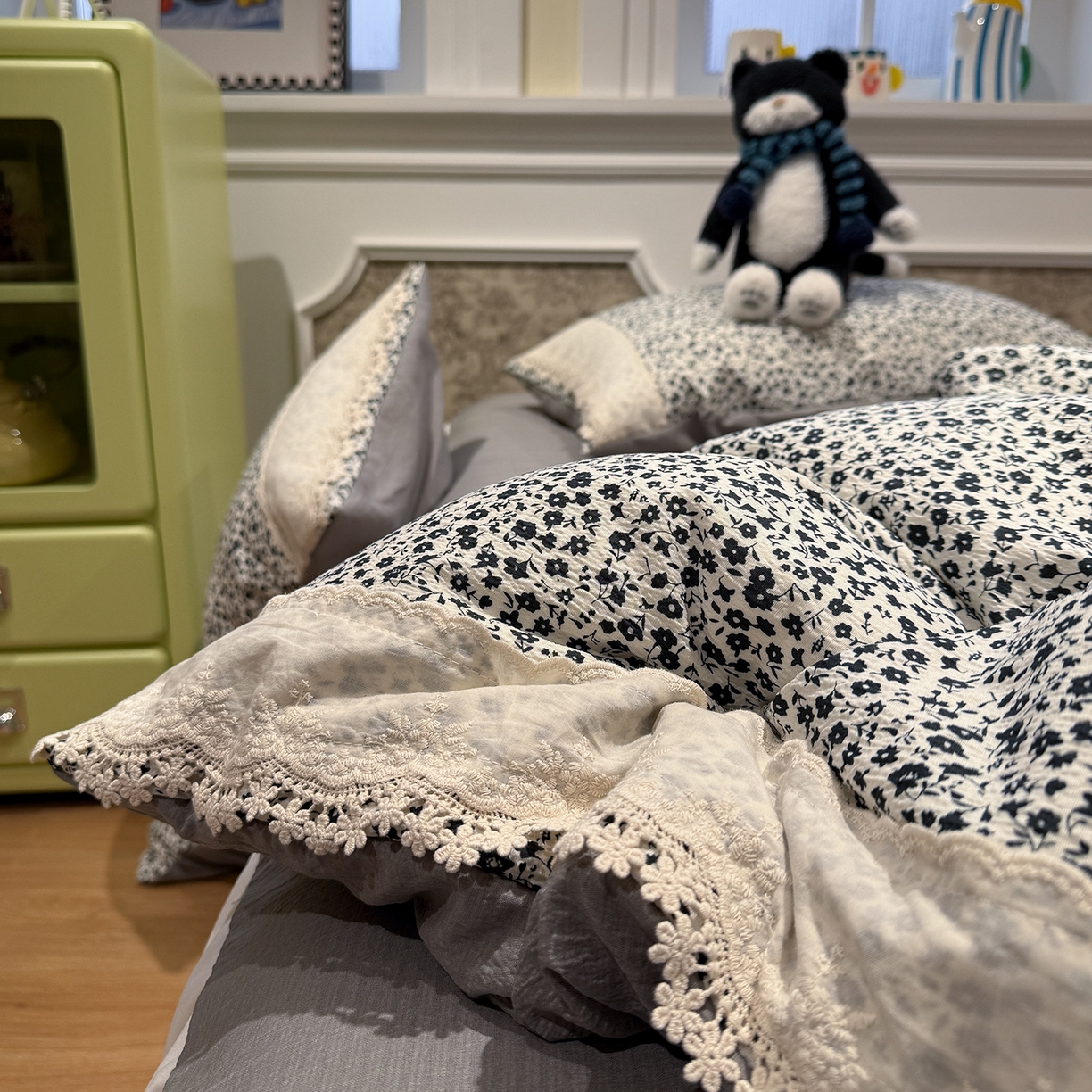 91家纺网 家纺一手货源 找家纺 （总）盼季家纺 2026新款亲肤木棉法式复古蕾丝花边皱皱纱四件套