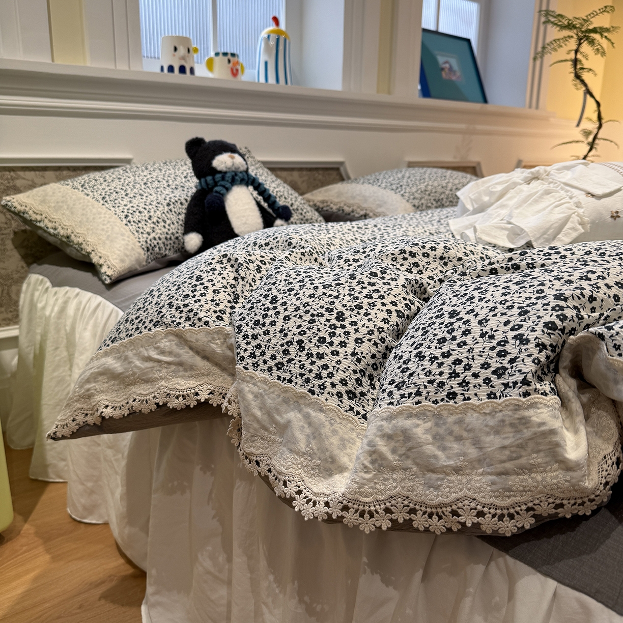 91家纺网 家纺一手货源 找家纺 盼季家纺 2026新款亲肤木棉法式复古蕾丝花边皱皱纱四件套 复古蕾丝花边-米希娅