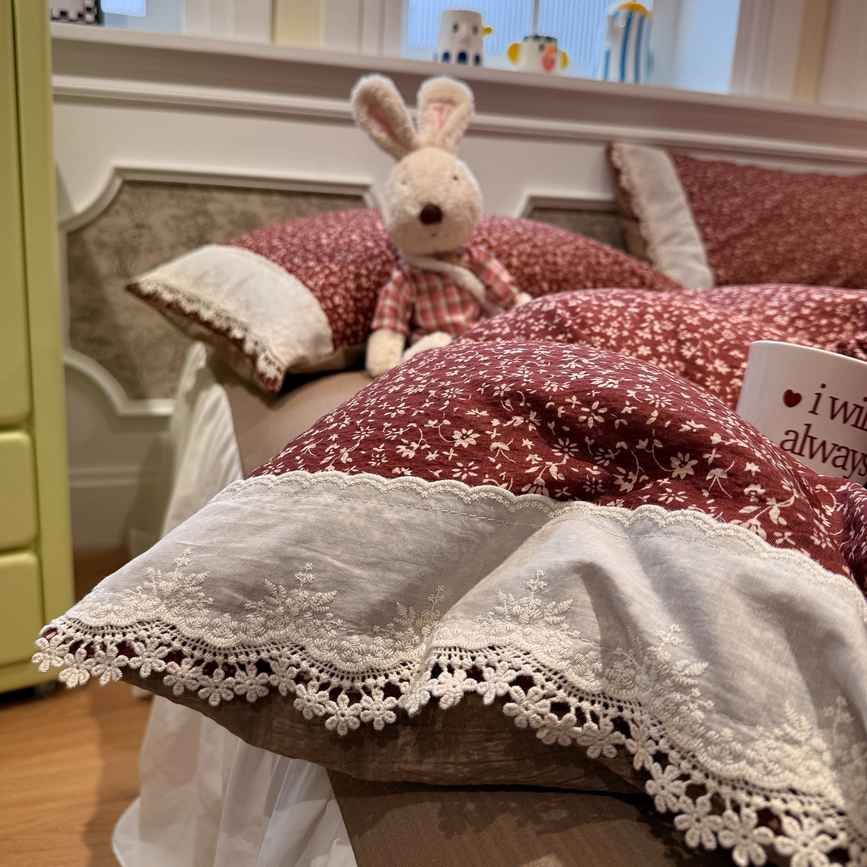 91家纺网 家纺一手货源 找家纺 盼季家纺 2026新款亲肤木棉法式复古蕾丝花边皱皱纱四件套 复古蕾丝花边-玫瑰花园