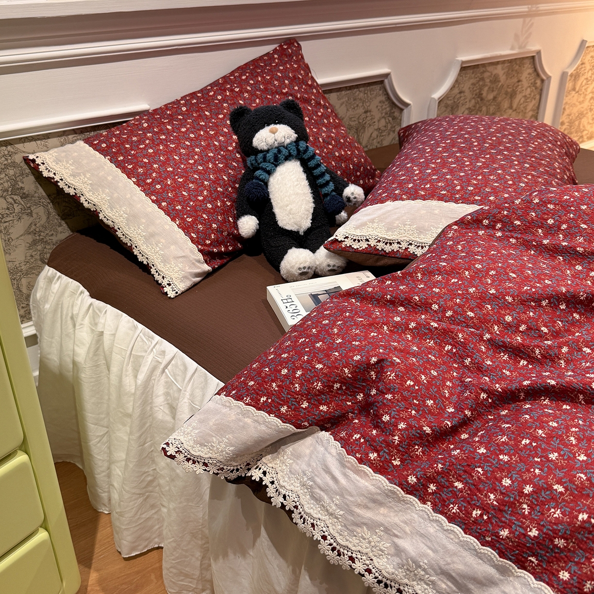 91家纺网 家纺一手货源 找家纺 盼季家纺 2026新款亲肤木棉法式复古蕾丝花边皱皱纱四件套 复古蕾丝花边-伊莫花语