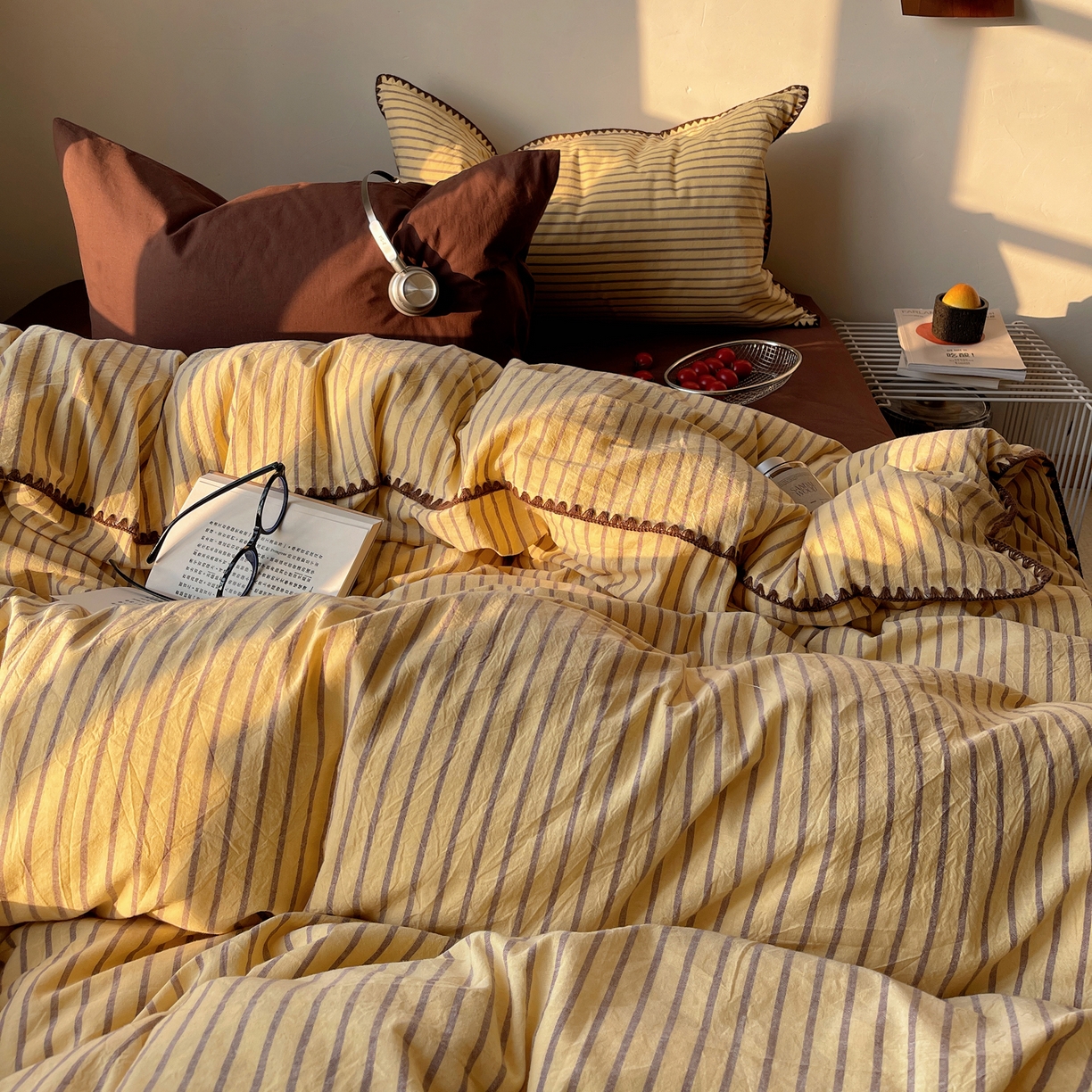 91家纺网 家纺一手货源 找家纺 瑞莱 2026年新款全棉纯棉水洗棉贝壳边四件套 暖阳黄棕